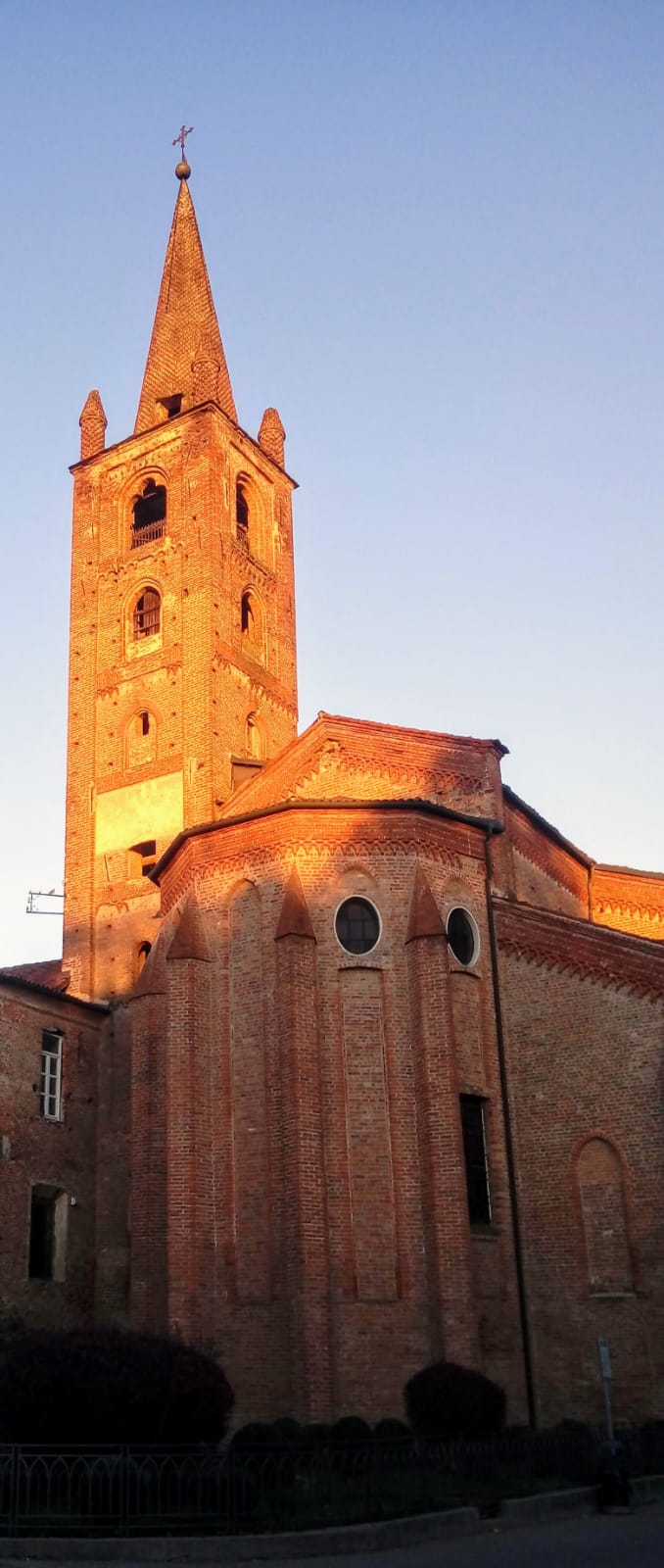 Sant’Agostino Campanile di Sant'Agostino illuminato dal sole